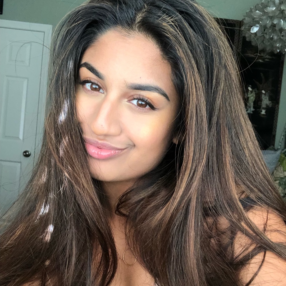 Meet your Posher, Nakita